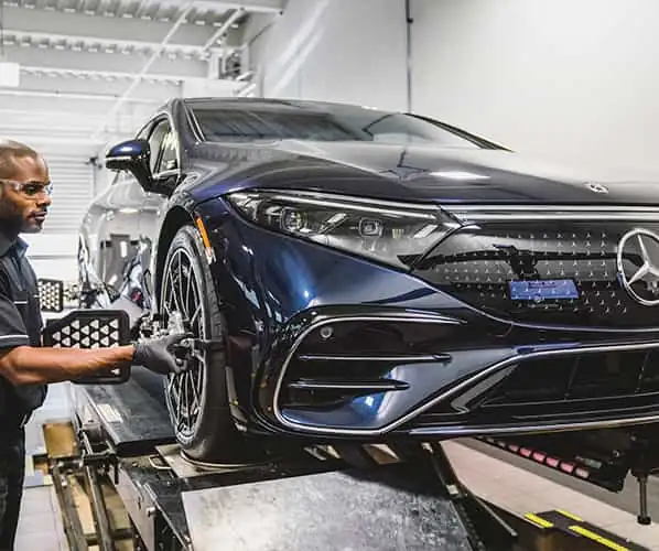 cars in service shop